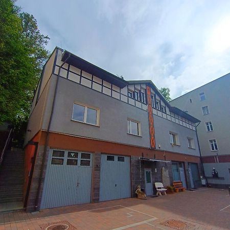 Noclegi "Poza Szlakiem" Waldenburg Exterior foto